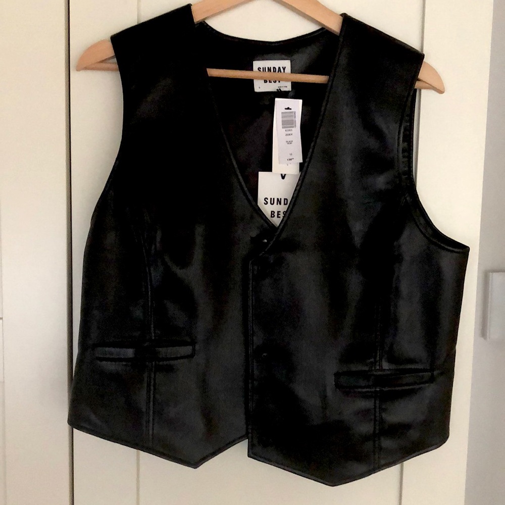 Aritzia vegan leather vest never worn